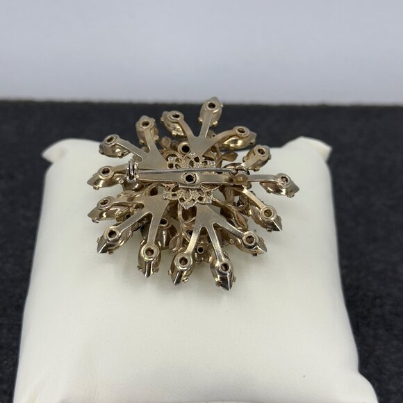 Vtg Gold Tone Yellow Black Aurora Borealis Brooch Pin Sedge UV Reactive Uranium - Picture 10 of 14